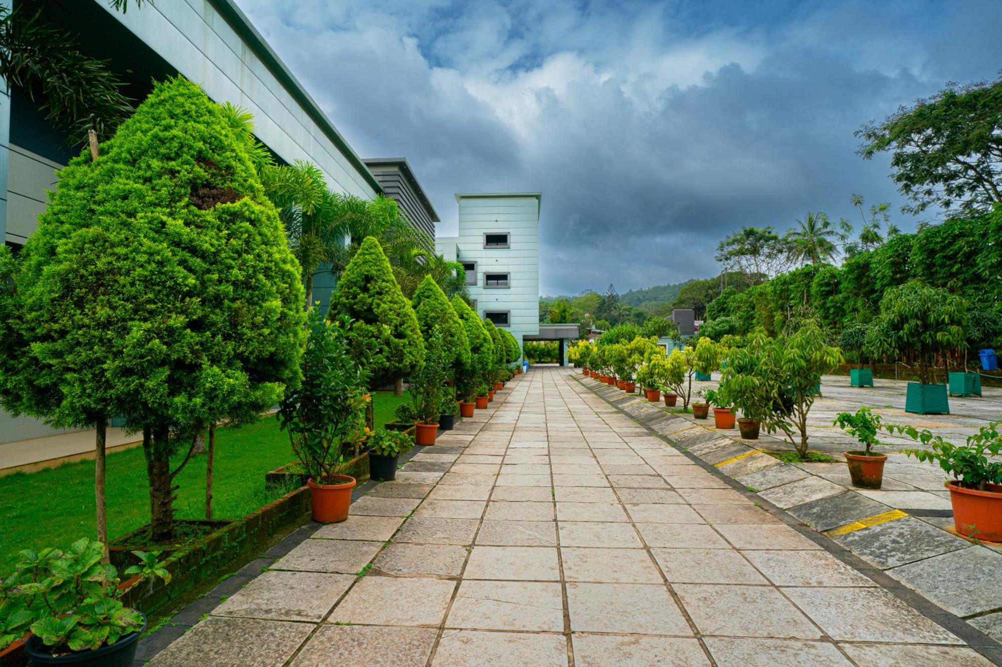 The Sanihara Hotel & Resort Vythiri Buitenkant foto