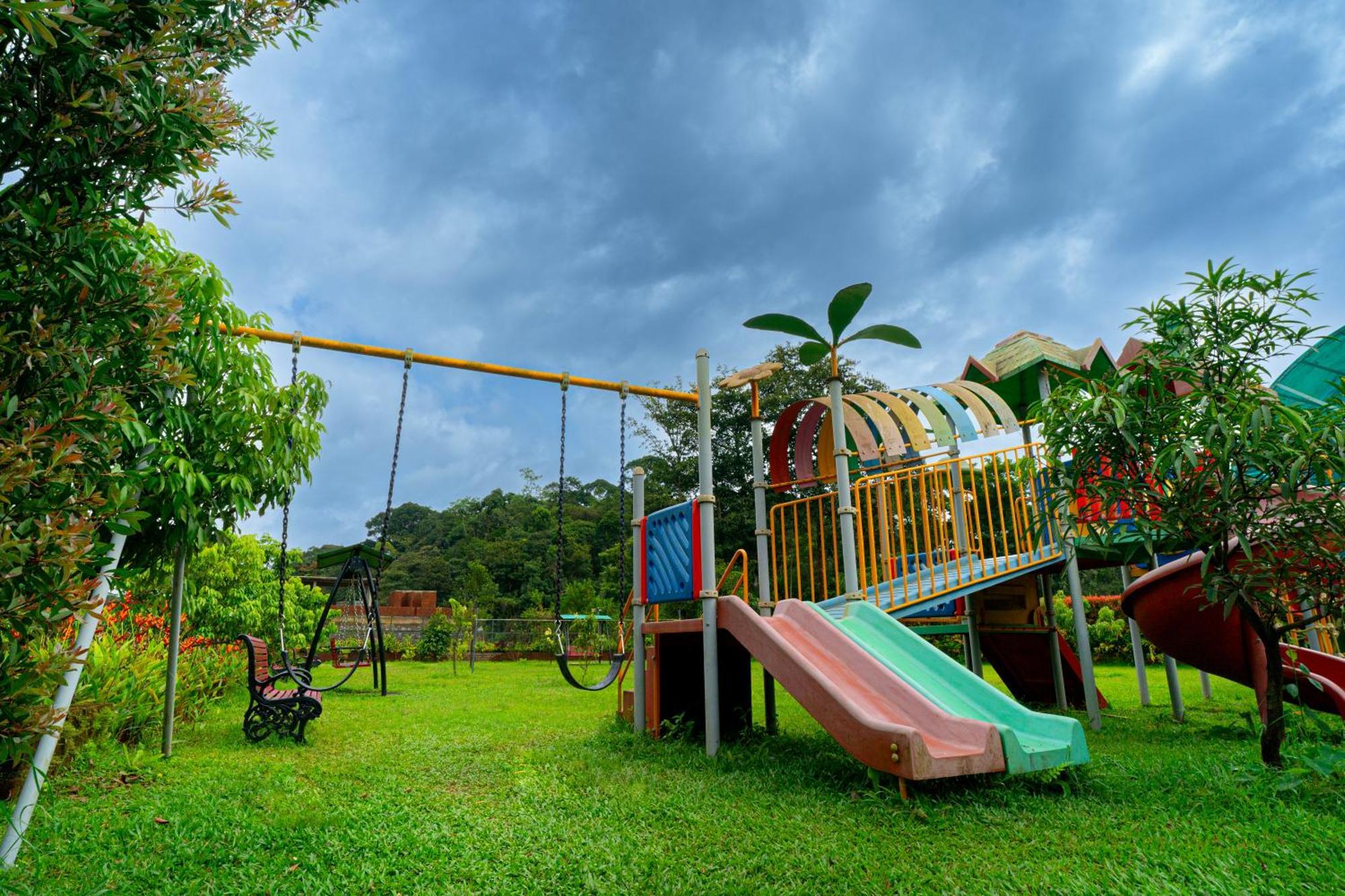 The Sanihara Hotel & Resort Vythiri Buitenkant foto